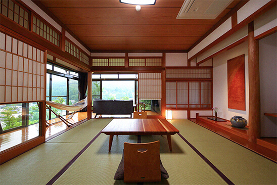 離れ角部屋 万両の間